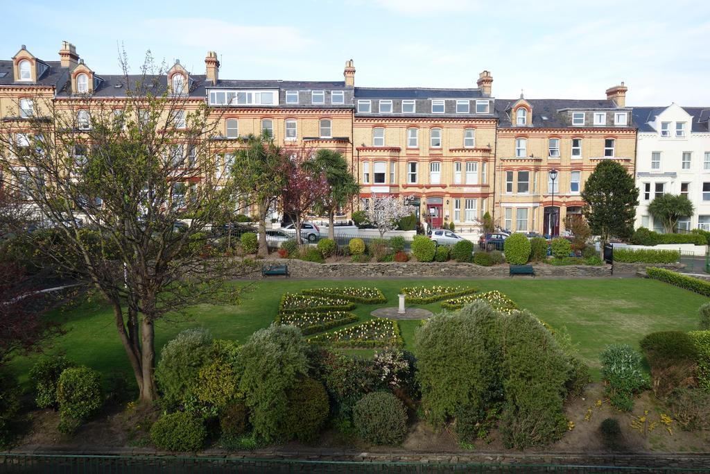 The Hutchinson Apartments 더글러스 외부 사진